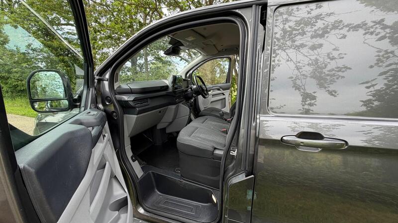 2024 Ford Transit Custom — photo 21
