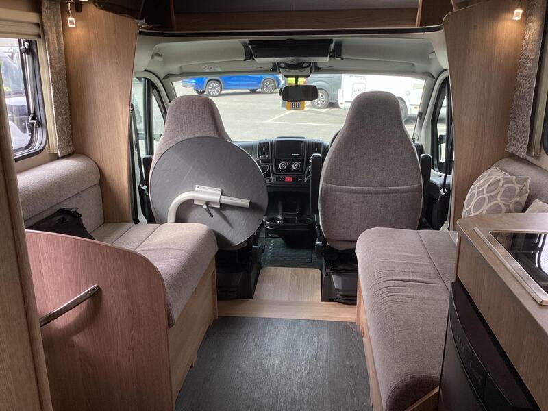 Auto-Trail Imala 730 — image 7