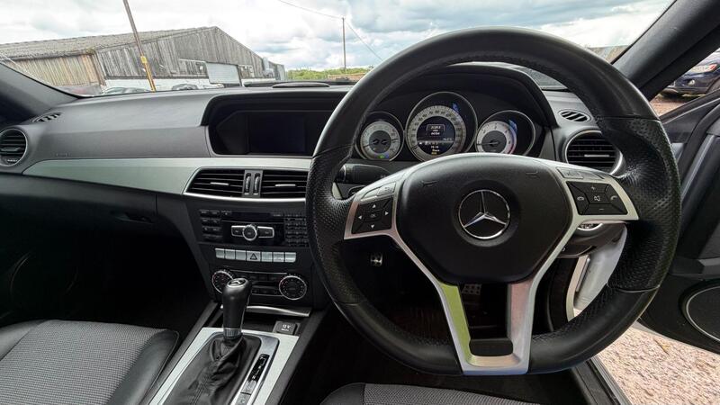 2012 Mercedes-Benz C Class — photo 11