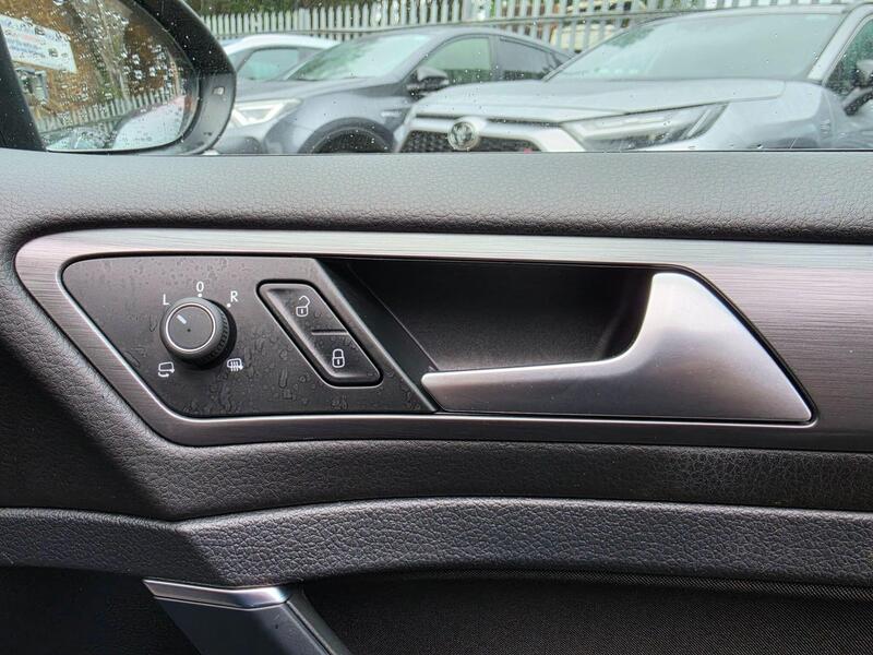 Volkswagen Golf 1.5 TSI EVO Match DSG Euro 6 (s/s) 5dr thumbnail 35