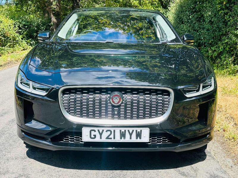Jaguar I-Pace view 3