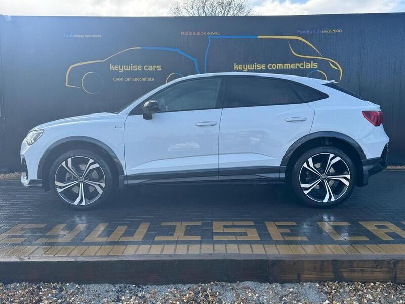 Audi Audi Q3 view 2