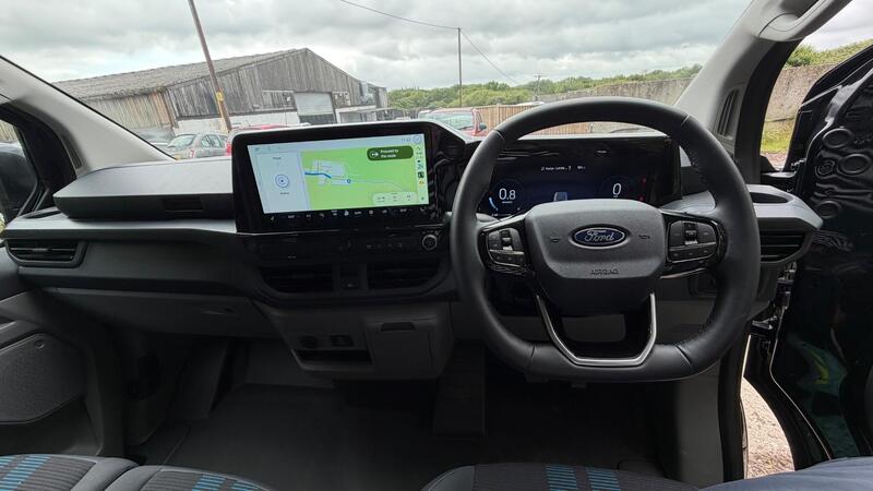 2025 Ford Transit Custom — photo 22