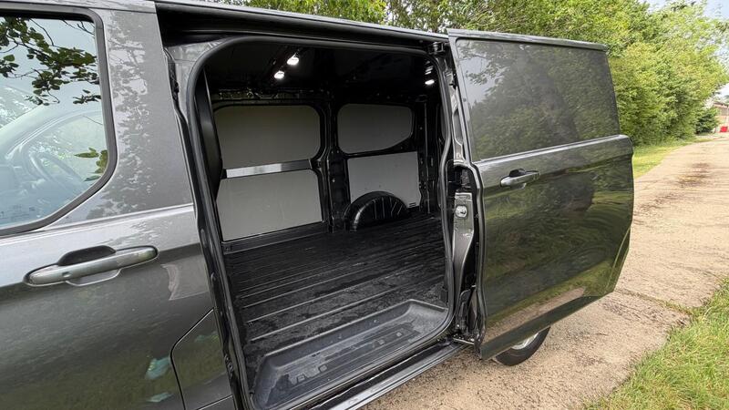 2024 Ford Transit Custom — photo 16