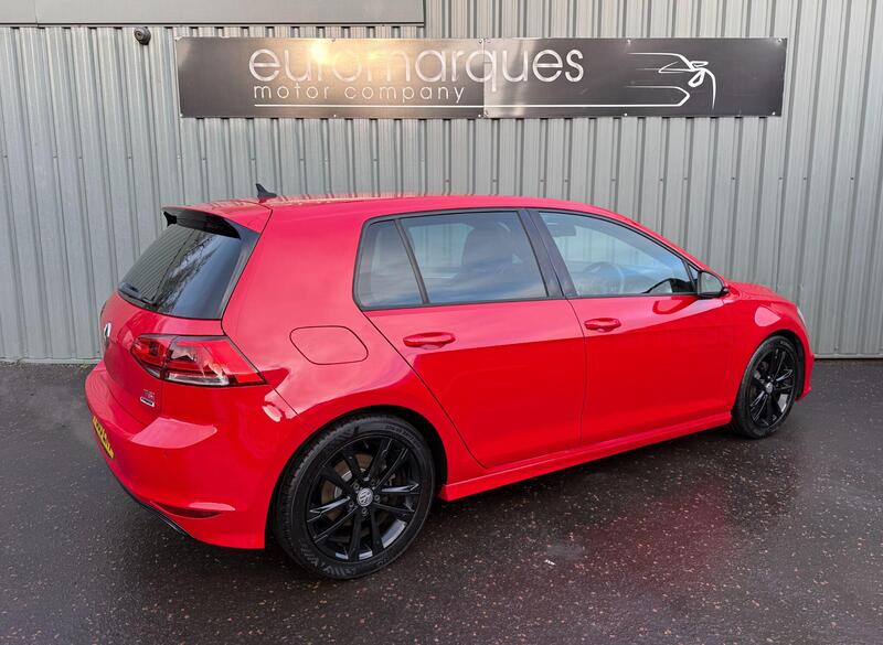 Volkswagen Golf view 3