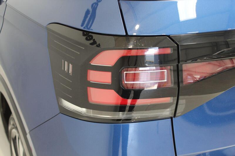 2021 Volkswagen T-Cross in Blue — image 30 of 76