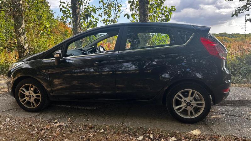 2015 Ford Fiesta — photo 4