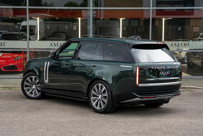 Land Rover Range Rover view 3