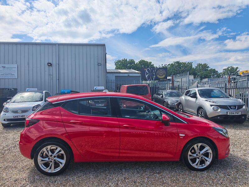 Vauxhall Astra view 6