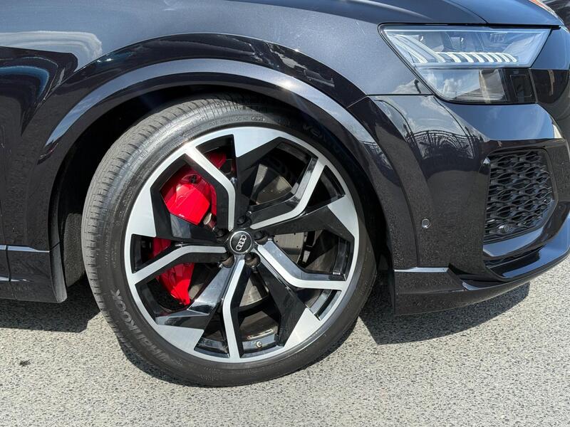 Audi Audi RSQ8 view 2