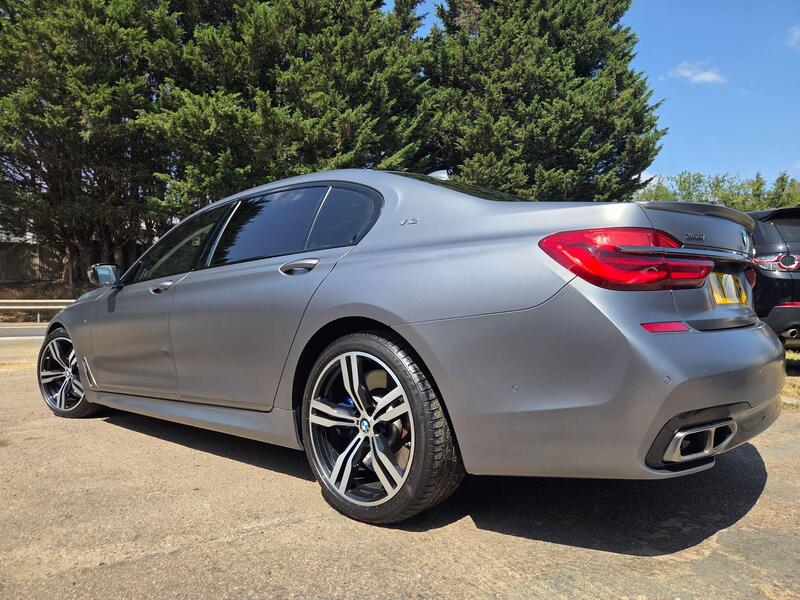 BMW 7 Series view 3