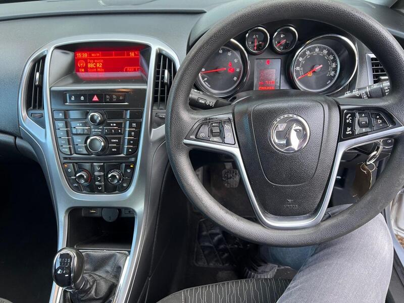 Vauxhall Astra view 19