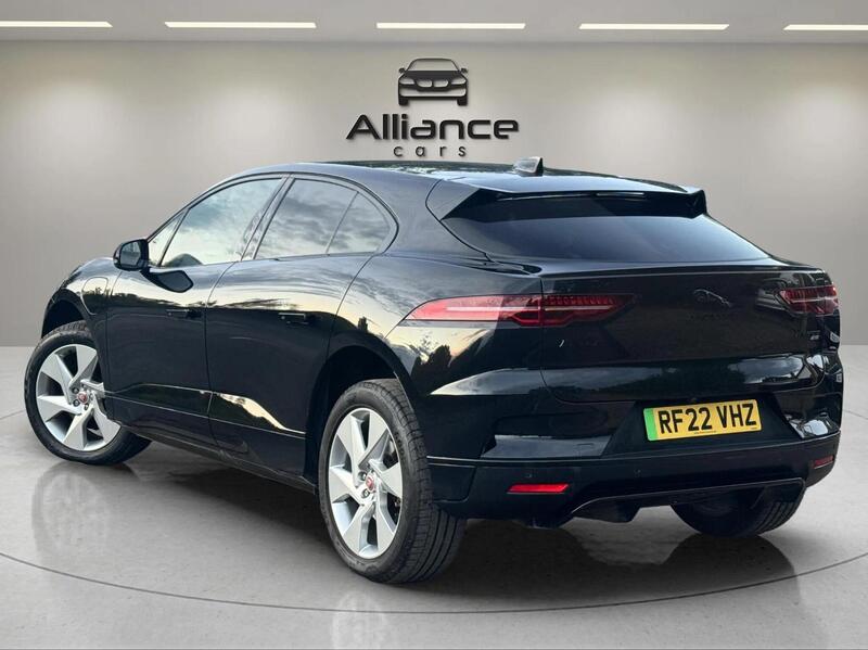 Jaguar I-Pace view 3