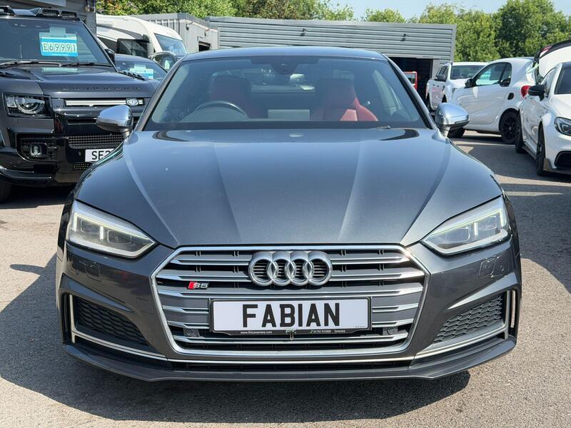 Audi S5 view 4