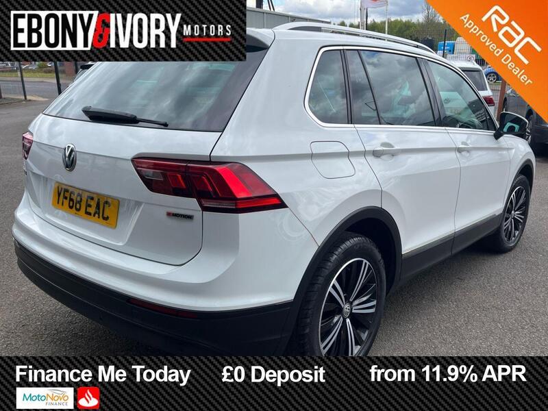 Volkswagen Tiguan view 5