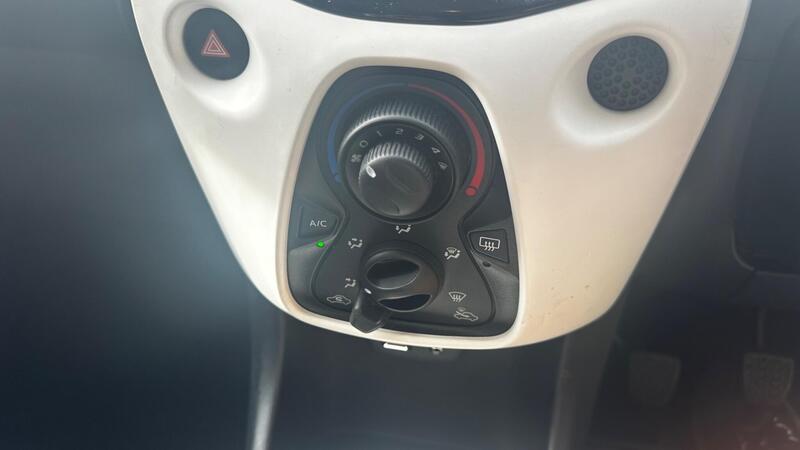 2016 Citroen C1 — photo 21