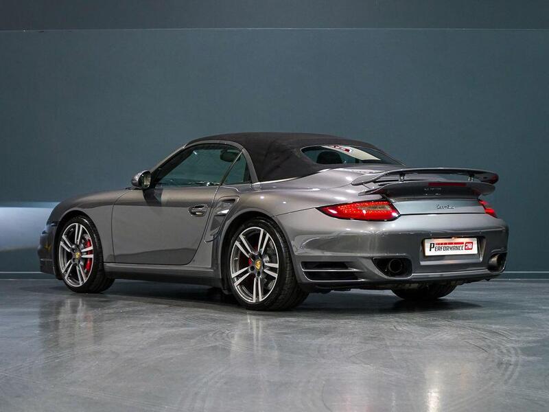 Porsche 911 view 6