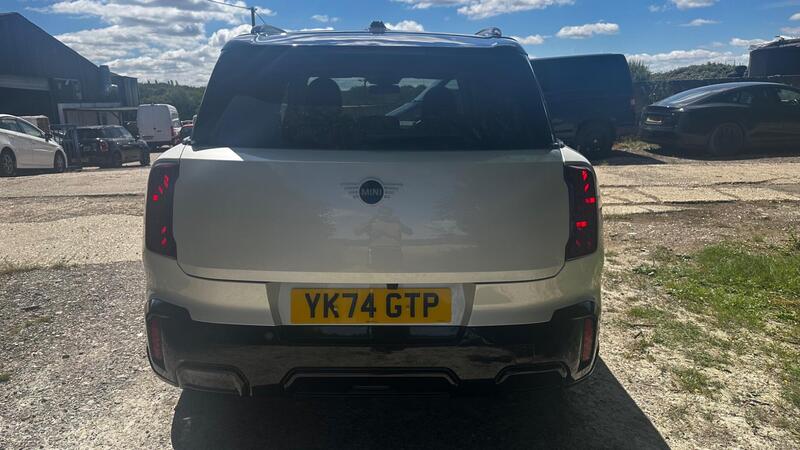 2025 MINI Countryman — photo 5