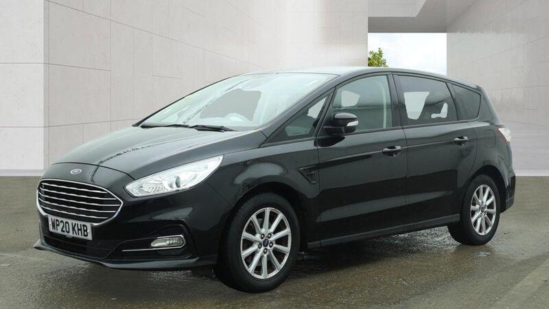 Ford S-Max view 3