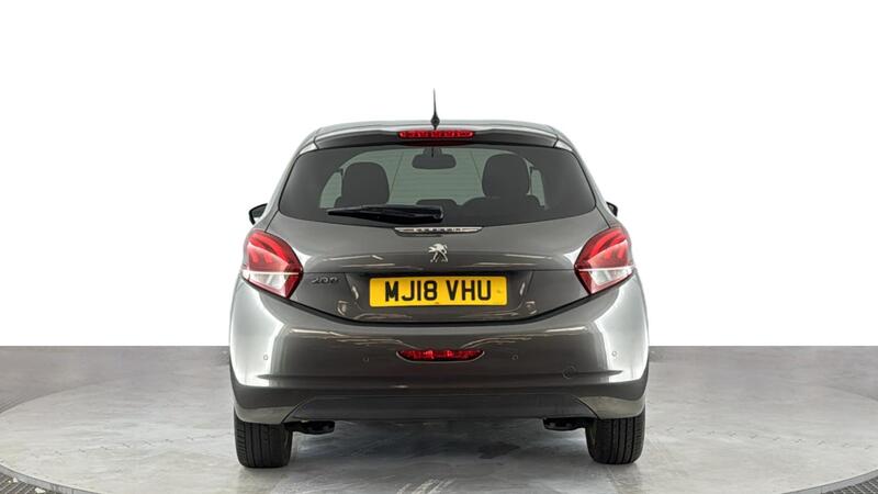 Peugeot 208 view 5