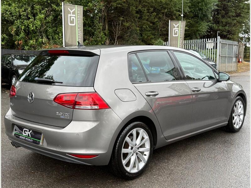 Volkswagen Golf view 6
