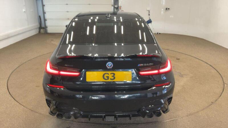 BMW 3 Series view 5