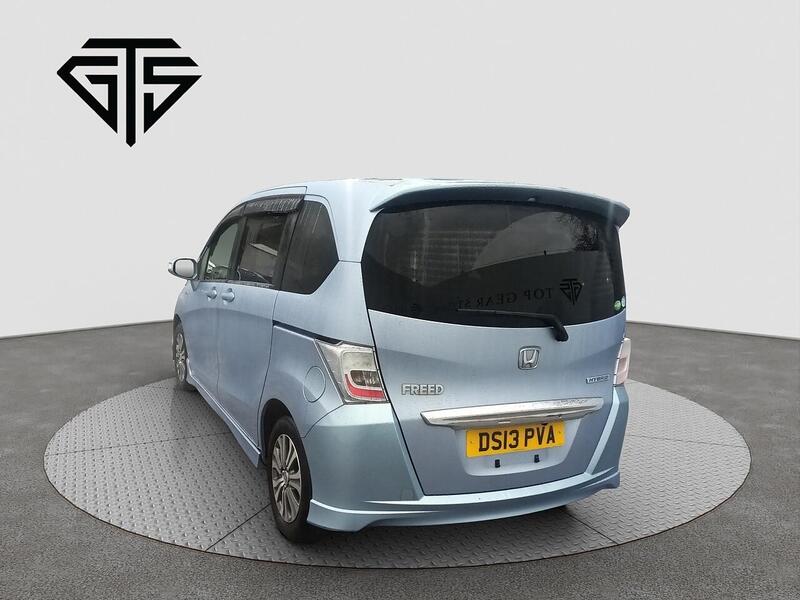 Honda Freed view 5