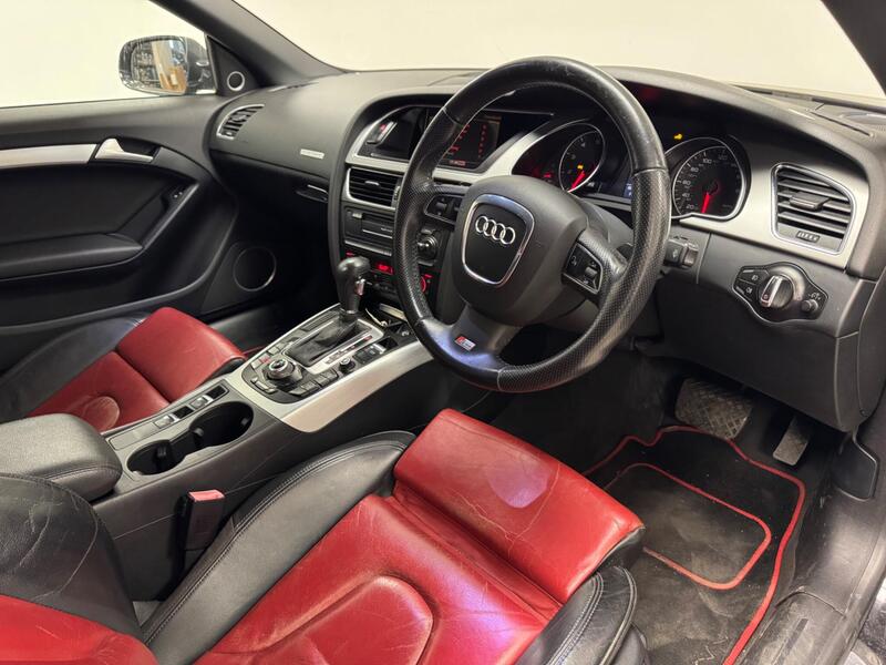 Audi A5 Cabriolet view 7
