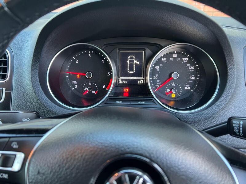 Volkswagen Polo view 22