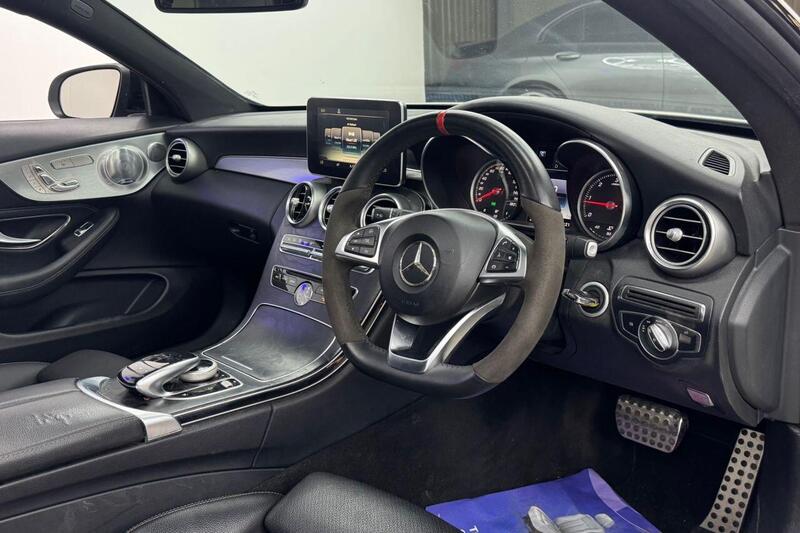 Mercedes-Benz C-Class view 3