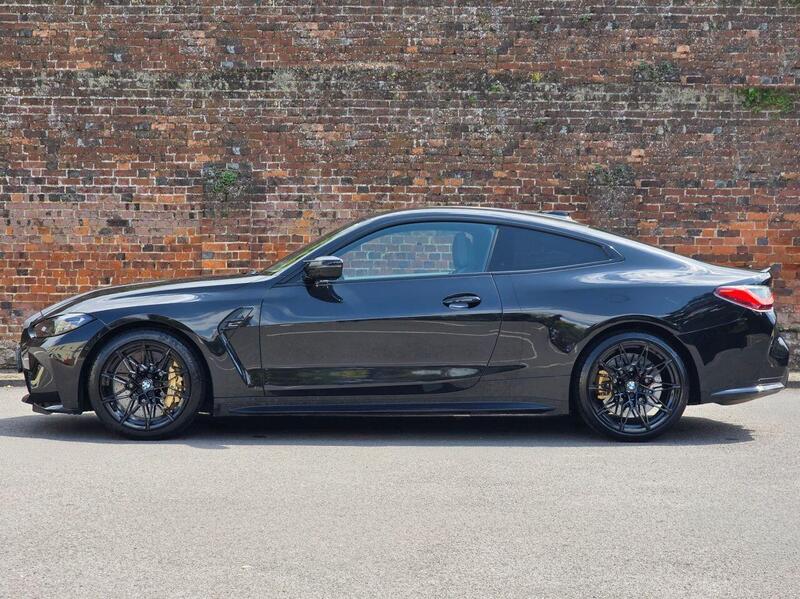 BMW M4 view 2