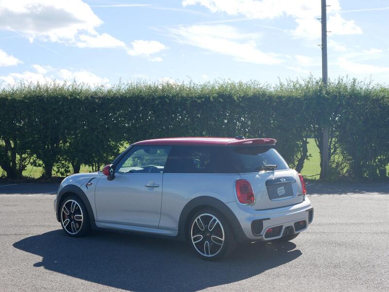 MINI Hatch view 2