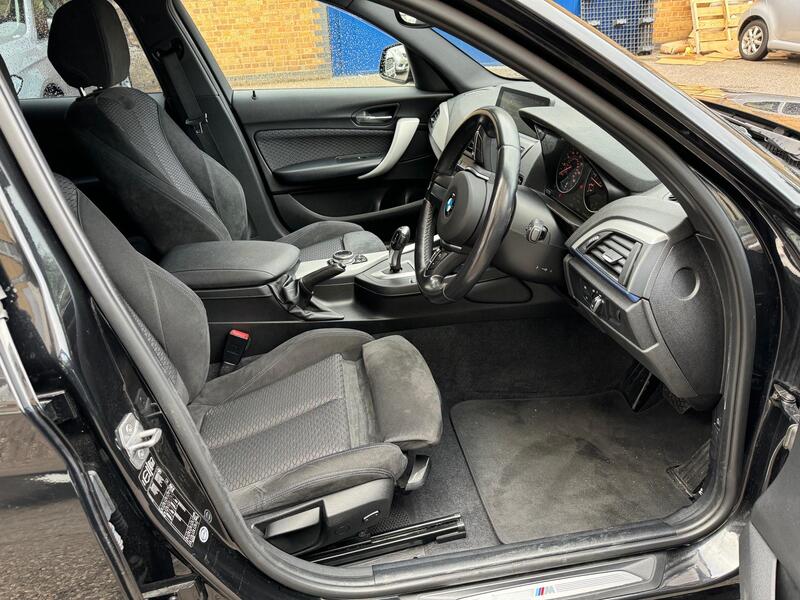BMW 1 Series view 13