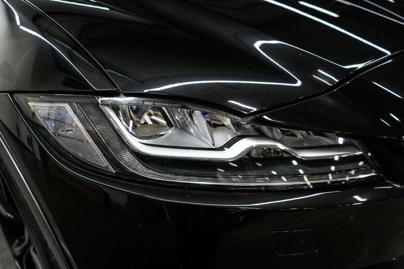 Jaguar F-Pace view 6