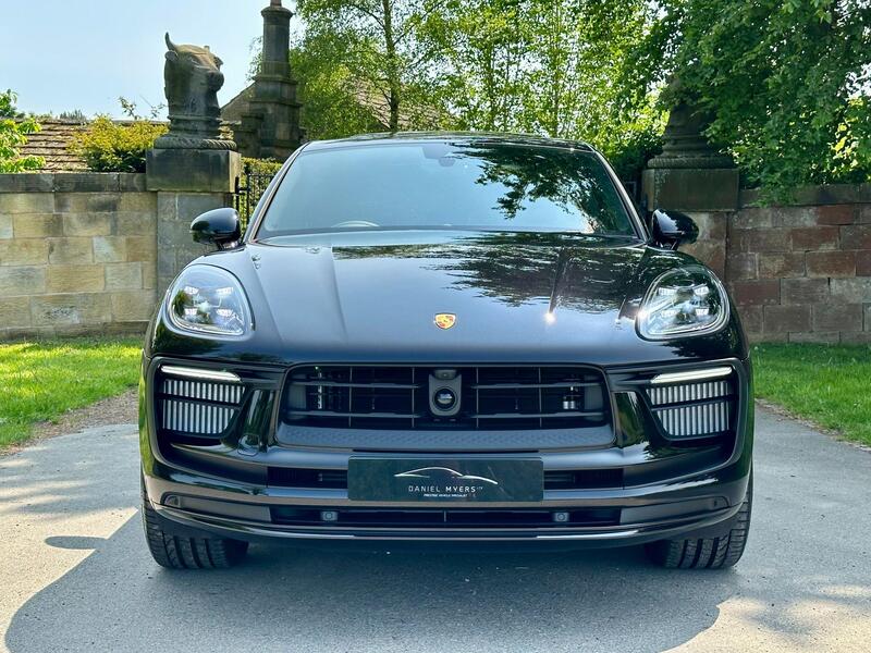 Porsche Macan view 2