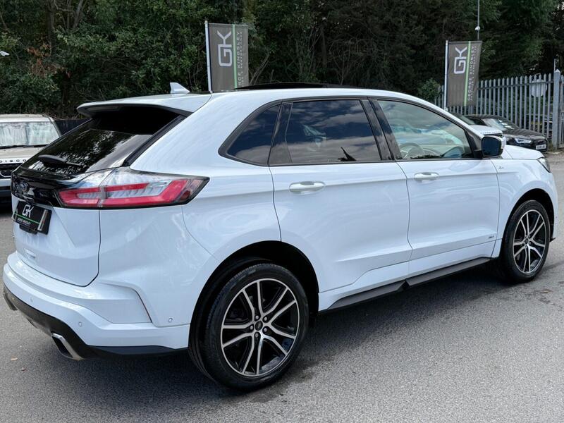 Ford Edge view 6