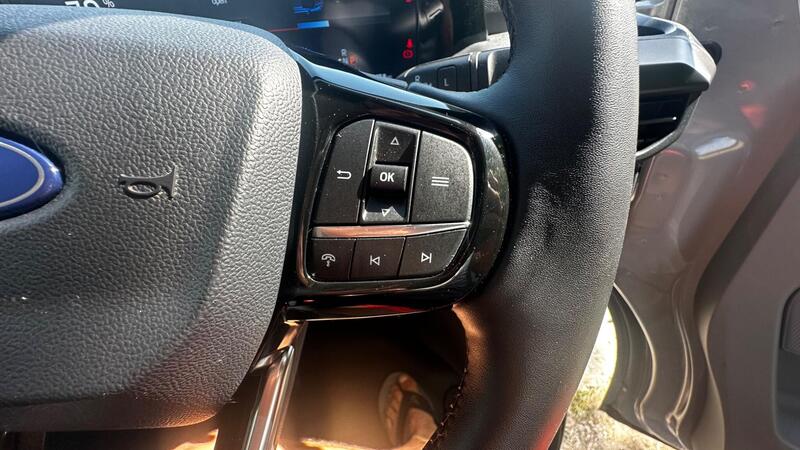 2025 Ford E-Transit Custom — photo 17