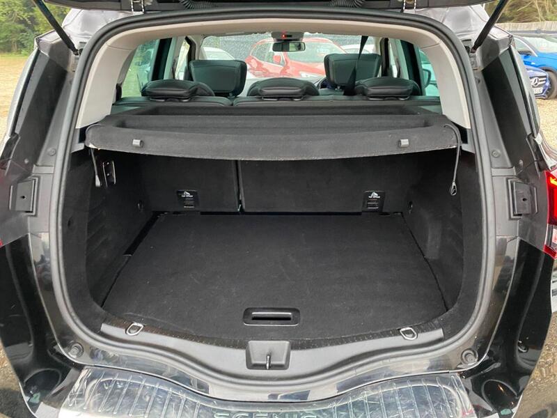Renault Scenic view 6