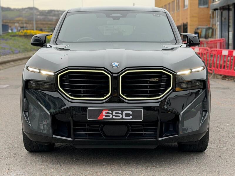 BMW XM view 6