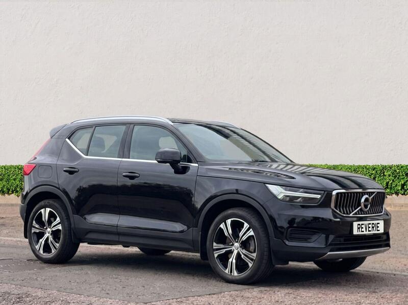 Volvo XC40 main image