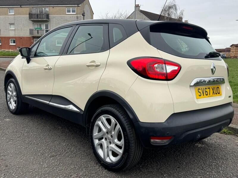 Renault Captur view 3