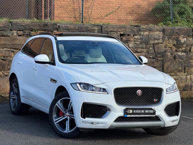 Jaguar F-Pace main image