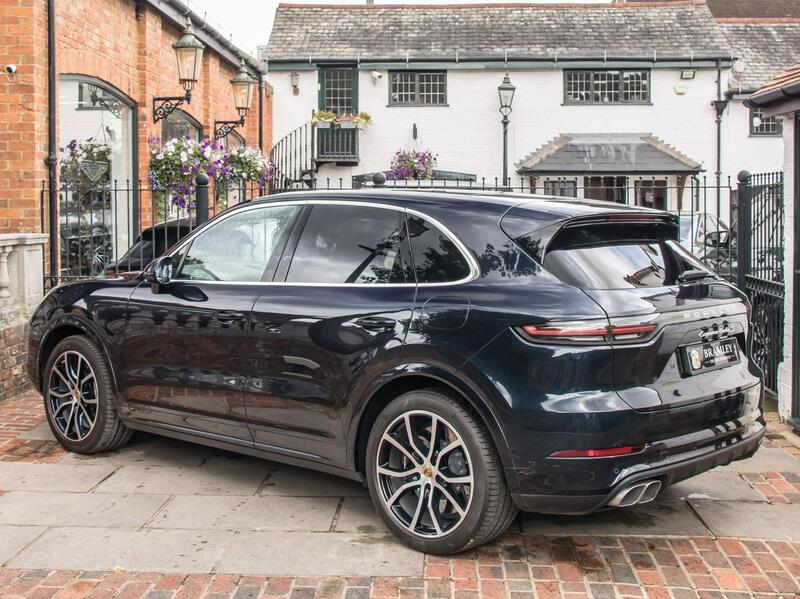Porsche Cayenne view 7