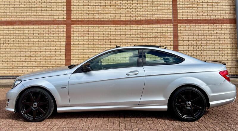 Mercedes-Benz C Class view 5