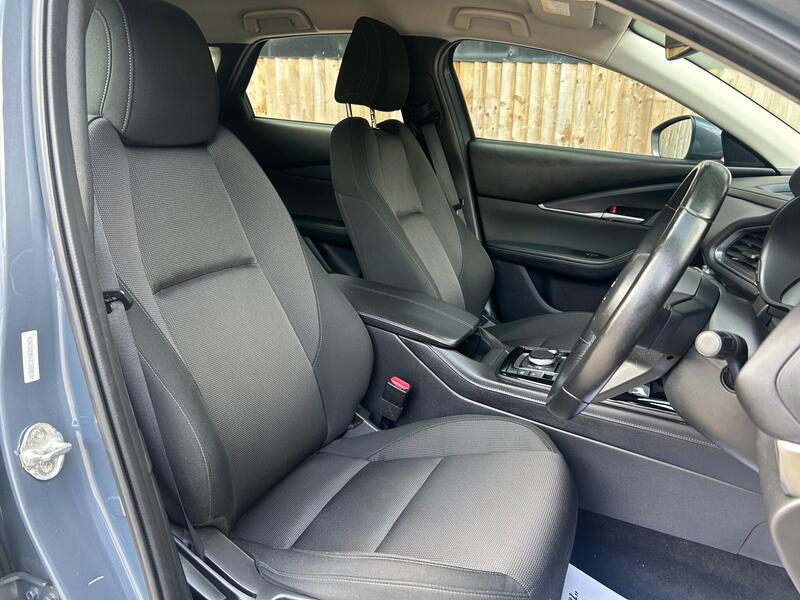 Mazda CX-30 view 3