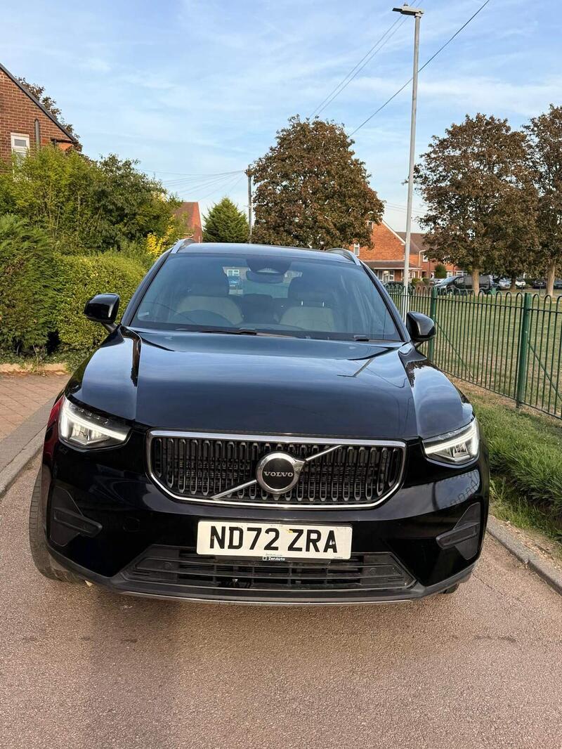 Volvo XC40 — photo 1