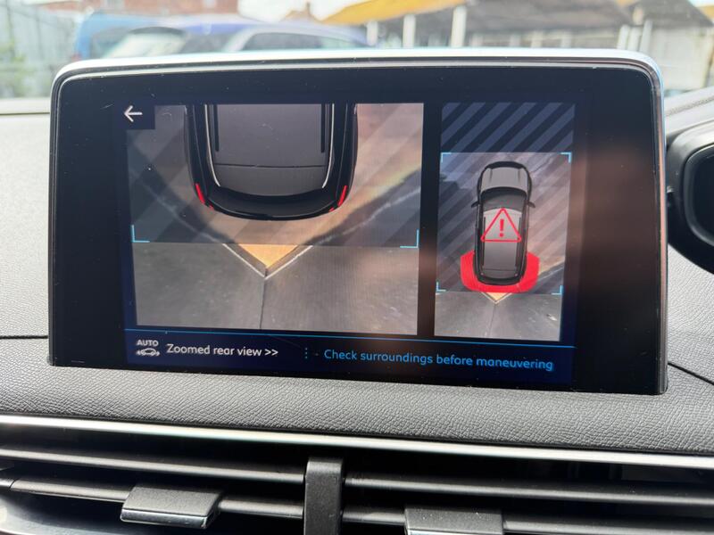 Peugeot 3008 view 4