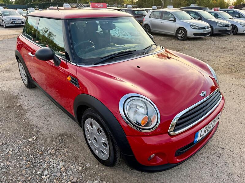 Mini Hatch main image