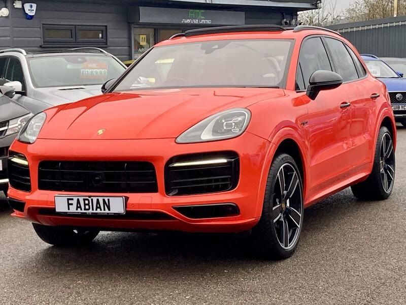 Porsche Cayenne view 6