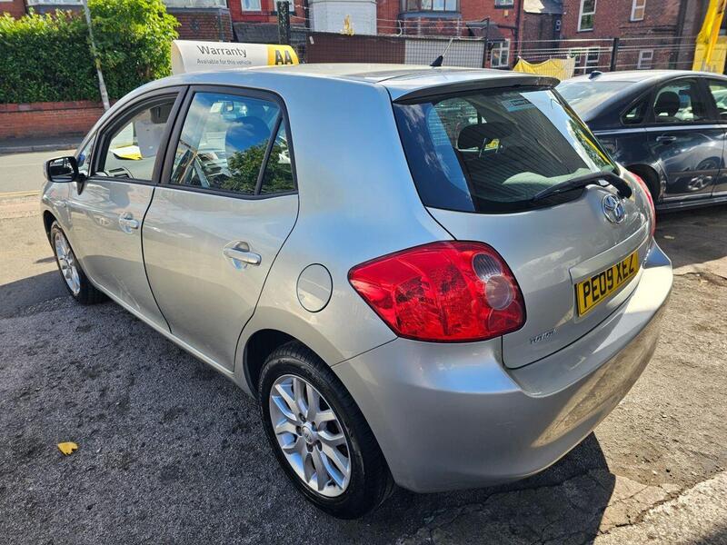 Toyota Auris view 6